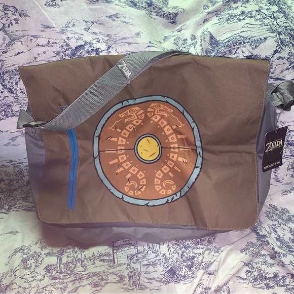 NEW WITH TAGS Legend of Zelda: Breath of the Wild Messenger Bag Collectible - Picture 1 of 9